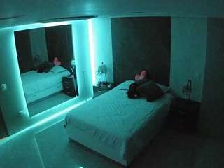 Mayadelevinnge camsoda voyeurcam-casa-salsa-bedroom-4