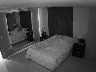 Battyscarl camsoda voyeurcam-casa-salsa-bedroom-4