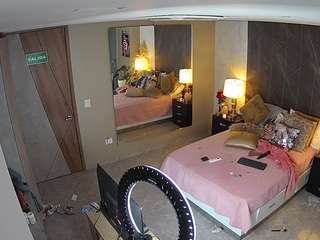 voyeurcam-casa-salsa-bedroom-4