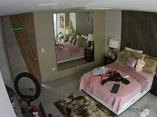 voyeurcam-casa-salsa-bedroom-4