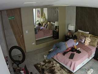 voyeurcam-casa-salsa-bedroom-4