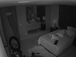 voyeurcam-casa-s... Live Webcam on CamSoda