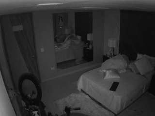 voyeurcam-casa-salsa-bedroom-4
