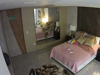 voyeurcam-casa-salsa-bedroom-4