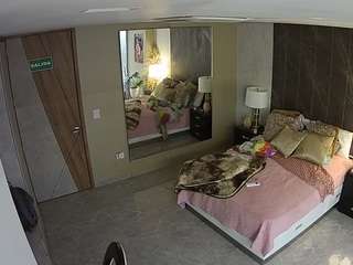 voyeurcam-casa-salsa-bedroom-4