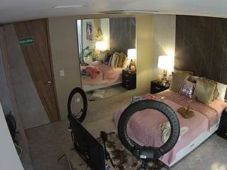 voyeurcam-casa-salsa-bedroom-4