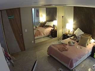 voyeurcam-casa-s... Live Webcam on CamSoda