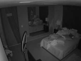 voyeurcam-casa-salsa-bedroom-4