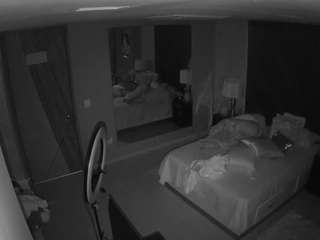 voyeurcam-casa-salsa-bedroom-4