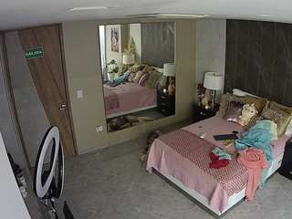 voyeurcam-casa-s... Live Webcam on CamSoda
