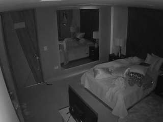 voyeurcam-casa-salsa-bedroom-4