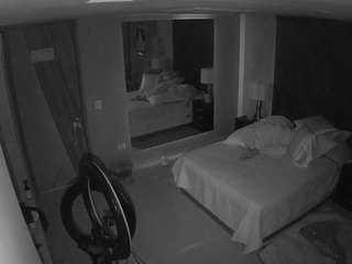 voyeurcam-casa-salsa-bedroom-4