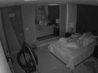 voyeurcam-casa-salsa-bedroom-4