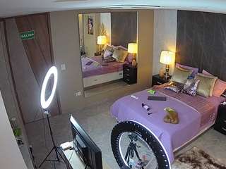 voyeurcam-casa-salsa-bedroom-4
