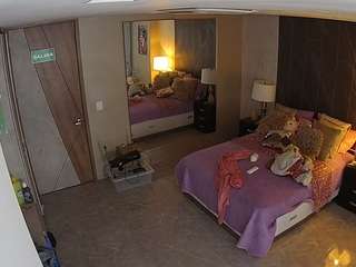 voyeurcam-casa-salsa-bedroom-4