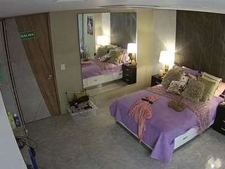 voyeurcam-casa-salsa-bedroom-4