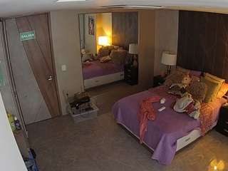voyeurcam-casa-salsa-bedroom-4
