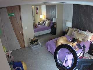 voyeurcam-casa-s... Live Webcam on CamSoda