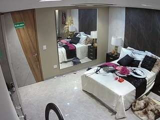 voyeurcam-casa-salsa-bedroom-4