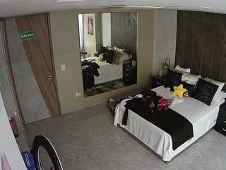 voyeurcam-casa-salsa-bedroom-4