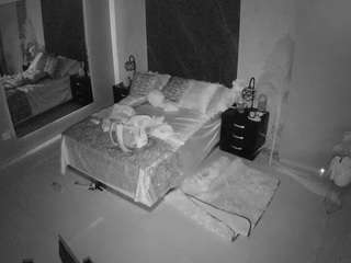 voyeurcam-casa-salsa-bedroom-4