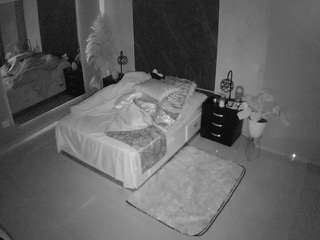 voyeurcam-casa-salsa-bedroom-4