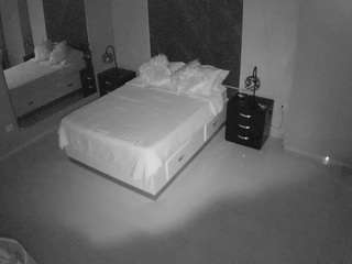 voyeurcam-casa-salsa-bedroom-4