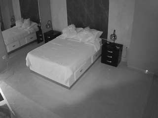 voyeurcam-casa-salsa-bedroom-4