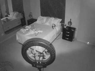 voyeurcam-casa-salsa-bedroom-4