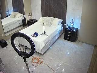 voyeurcam-casa-salsa-bedroom-4