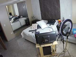 voyeurcam-casa-salsa-bedroom-4