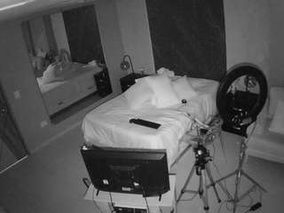 voyeurcam-casa-salsa-bedroom-4 Drink live webcam