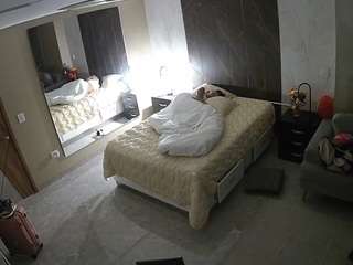 voyeurcam-casa-salsa-bedroom-4