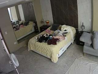 voyeurcam-casa-salsa-bedroom-4
