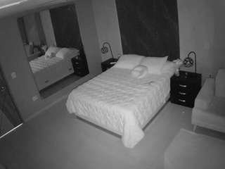 voyeurcam-casa-salsa-bedroom-4