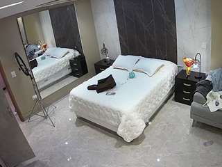 voyeurcam-casa-salsa-bedroom-4