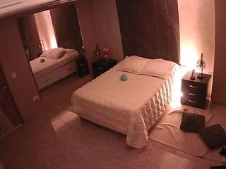 voyeurcam-casa-salsa-bedroom-4