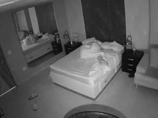voyeurcam-casa-salsa-bedroom-4 webcam