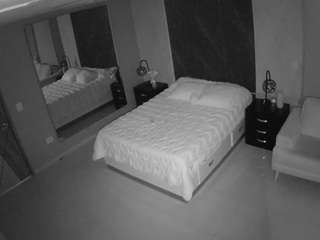 voyeurcam-casa-salsa-bedroom-4