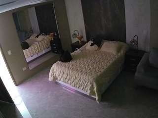 voyeurcam-casa-salsa-bedroom-4