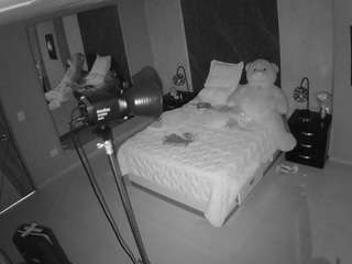 voyeurcam-casa-salsa-bedroom-4