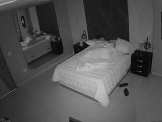 voyeurcam-casa-salsa-bedroom-4