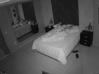 voyeurcam-casa-salsa-bedroom-4