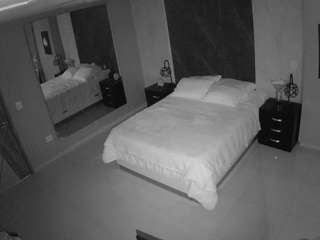 voyeurcam-casa-salsa-bedroom-4