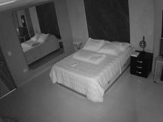 voyeurcam-casa-salsa-bedroom-4