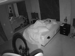 voyeurcam-casa-salsa-bedroom-4