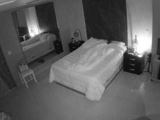 voyeurcam-casa-salsa-bedroom-4