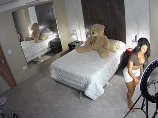 voyeurcam-casa-salsa-bedroom-4