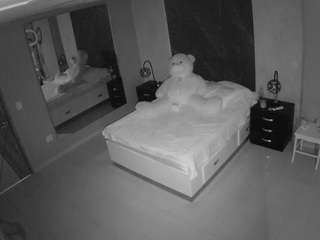 voyeurcam-casa-salsa-bedroom-4