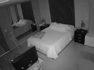 voyeurcam-casa-salsa-bedroom-4
